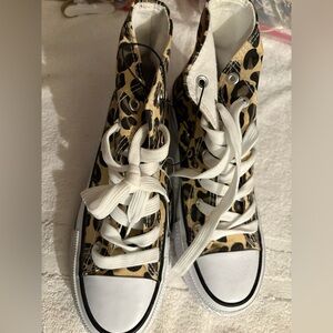 New Leopard Print High-Top Sneakers size 7